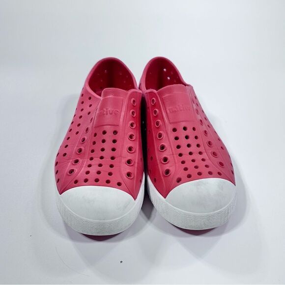 Native red water shoes 13 - Picture 1 of 8